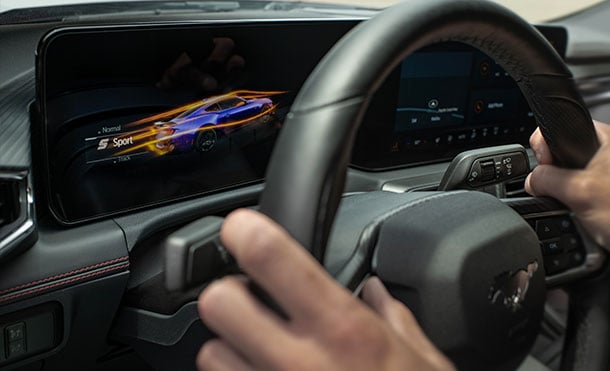 Tablero con Pantalla y panel de instrumentos en Pantalla LED de Ford Mustang 2025