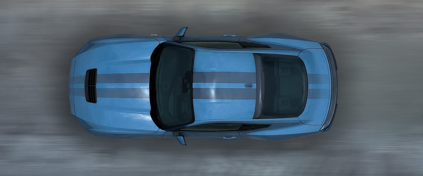 Brinda deportividad y carácter a tu Ford Mustang 2024 con las franjas del kit de gráficos