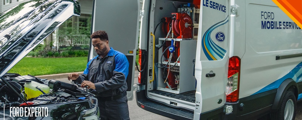 Aprende los beneficios y cuándo llevar un Vehículo Ford a Mantenimiento Mayor