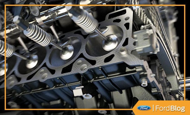 Apagar tu motor en momentos clave ayuda a ahorrar gasolina, como al usar Auto Start-Stop