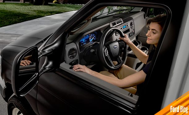 Conoce el tutorial para ajustar espejos y eliminar puntos ciegos en tu auto