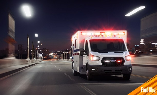 Conoce qué hacer y qué evitar si te encuentras con una ambulancia en tu camino