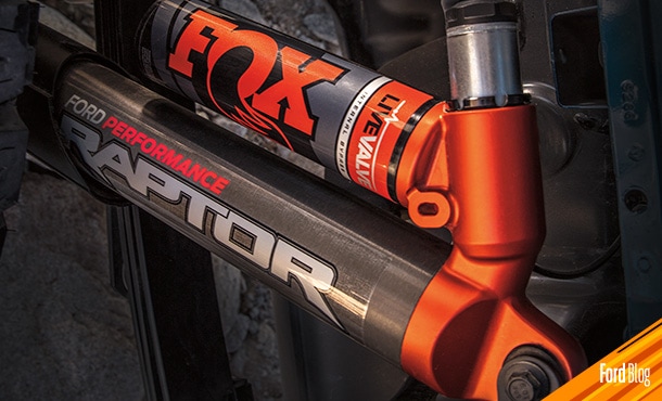 Amortiguadores FOX de Válvula Activa, desempeño superior en Ford Bronco Raptor Code Orange