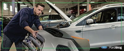 Vehículos Ford están equipados con autopartes hechas de plástico reciclado