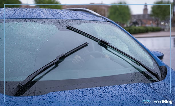 Mantén tu parabrisas limpio en época de lluvias