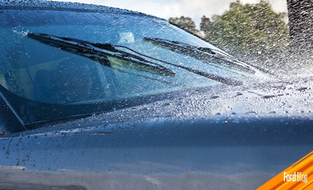 Conoce como limpiar la humedad en el interior de los Faros de tu Vehículo Ford