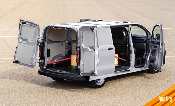 El amplio volumen de Carga de Ford Transit Custom para Emprendimientos es de 7 metros cúbicos