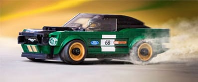 Ford Mustang Fastback de 1968 hecho con Lego