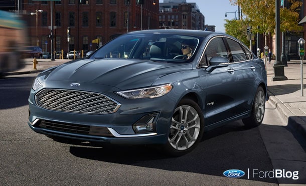 Además de su diseño dinámico e intuitivo, disfruta de la seguridad de Ford Fusion Híbrido 2019