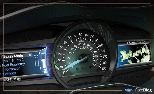 Ford Fusion Híbrido 2020 equipado con un cluster digital