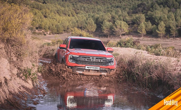 Comprueba el poder del motor 3.0 Twin-Turbo de 392 HP de Ford Ranger Raptor
