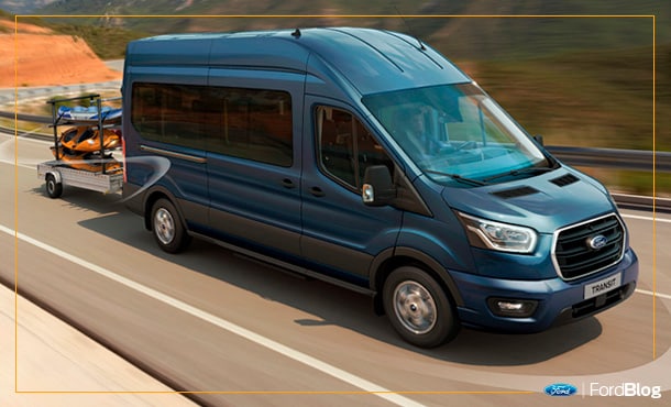 Ford Transit Pasajeros 2020, vehículo comercial equipado con tecnologías de seguridad