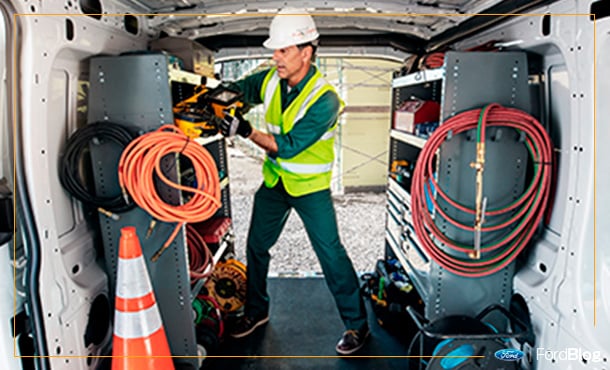 Ford Transit Van 2020 mantiene tus materiales o carga siempre en su lugar