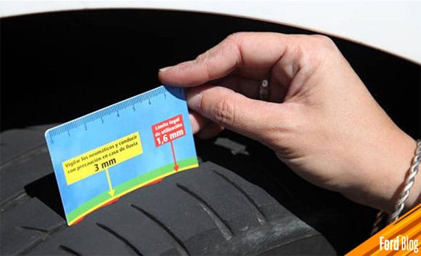 Conoce la forma de comprobar la vida útil de tus llantas y consejos para manejar