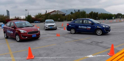 Identifica malas prácticas en la conducción y evítalas para manejar de forma segura