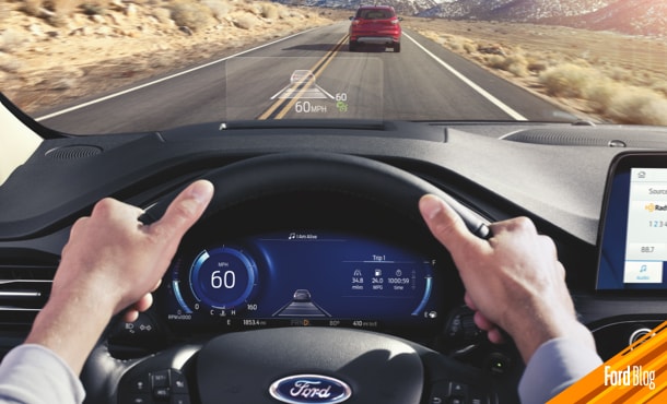 Tecnologías de Asistencia de Manejo Ford para tomar curvas de manera segura