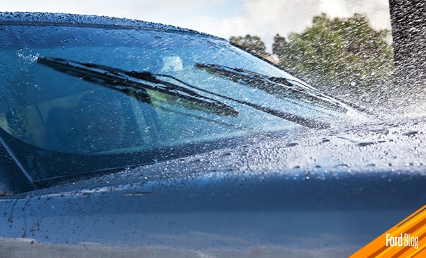 El limpiaparabrisas es un elemento que debe revisarse durante la Temporada de Lluvias