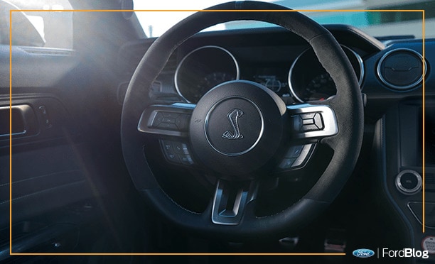 El primer paso es limpiar las superficies que más contacto tienen con el uso diario: tablero