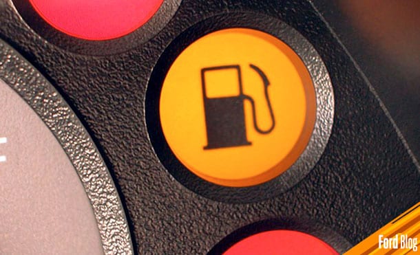 Consejos y tips al llenar a más del tope tanque de gasolina de tu vehículo