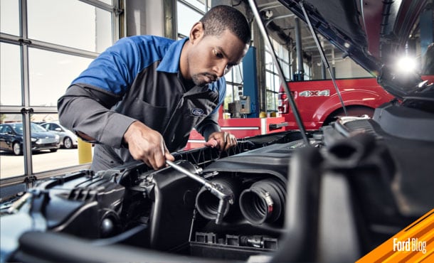 Cuida tu Vehículo Ford Agendando Cita de Servicio Mecánico para Autos con 200 mil kilómetros