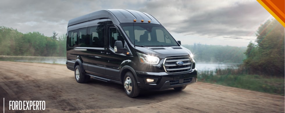 Ford Transit diseñada para cualquier necesidad de tu negocio, brindando potencia y desempeño