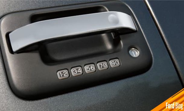 Ford te permite bloquear y desbloquear los seguros de tu vehículo a través de un código