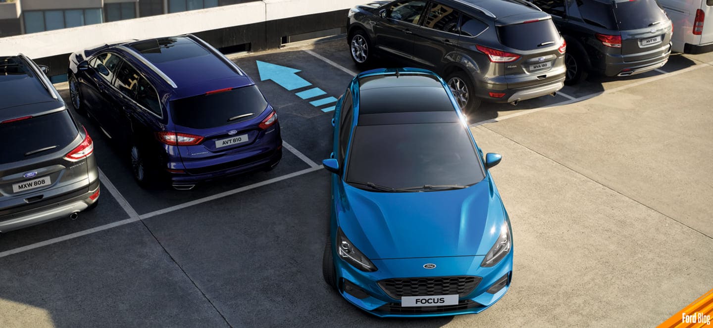 Tutorial, instrucciones y pasos para estacionar auto de cola correctamente