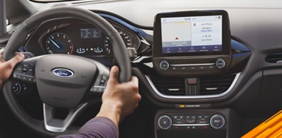 Conoce lo que debes y no hacer al manejar en una carretera de curvas