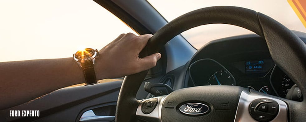 Si conduces en carretera por mucho tiempo, descubre cómo evitar el sueño y circular seguro