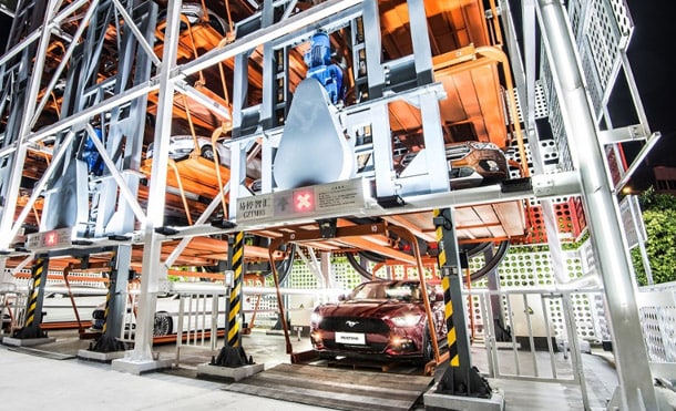 Descubre cómo luce la primera máquina expendedora de autos de Ford