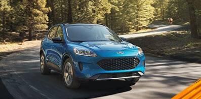 Descubre qué es frenar con motor y las ventajas que tiene en el frenado de tu Ford