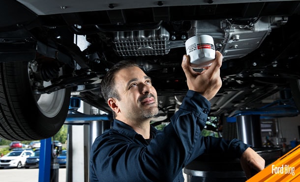 Agenda Cita de Servicio Ford para revisar y reemplazar Filtros de Aceite y Aire de Vehículo
