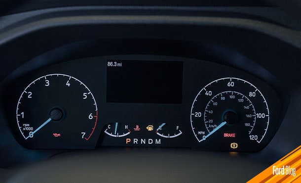 Conoce el significado de las señales luminosas Verde o Roja del tablero de tu Vehículo Ford