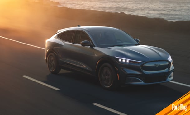 Autos, SUVs y Pickups Ford con Asistente de manejo Co-Pilot360 para cambios de carril seguros