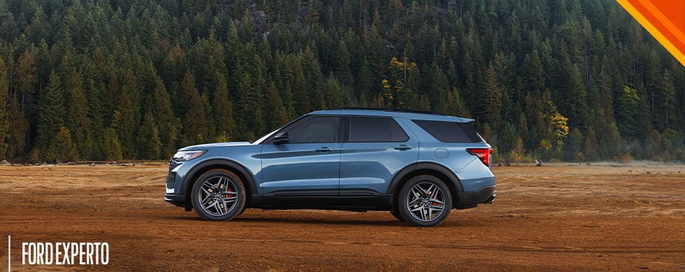 Destaca con el distintivo estilo de la Camioneta SUV Ford Explorer ST con detalles deportivos