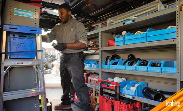 Ford E-Transit como Vehículo Eléctrico tiene Ventajas en temas de Circulación y pagos de impuestos