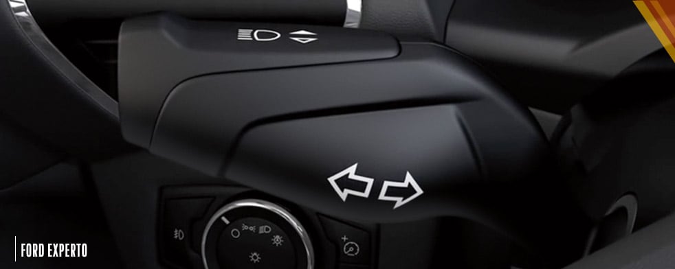 Descubre consejos y tips para usar las luces direccionales de tu auto al circular
