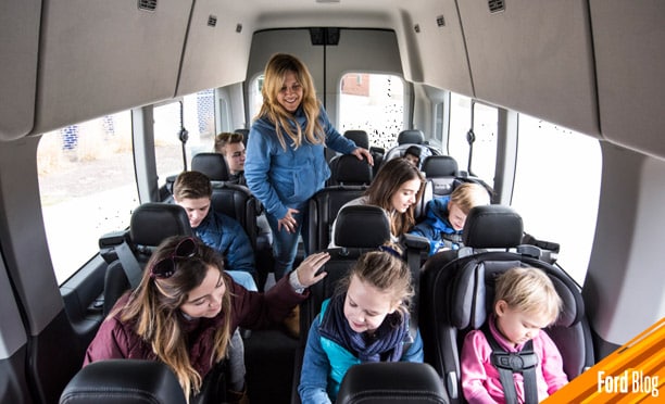 Ventajas de Vehículos Comerciales Ford Transit, gran espacio para 18 pasajeros