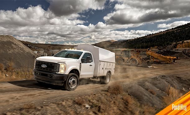 Elige Ford Super Duty Chasis F 450 si necesitas un Camión para 4 toneladas de Carga