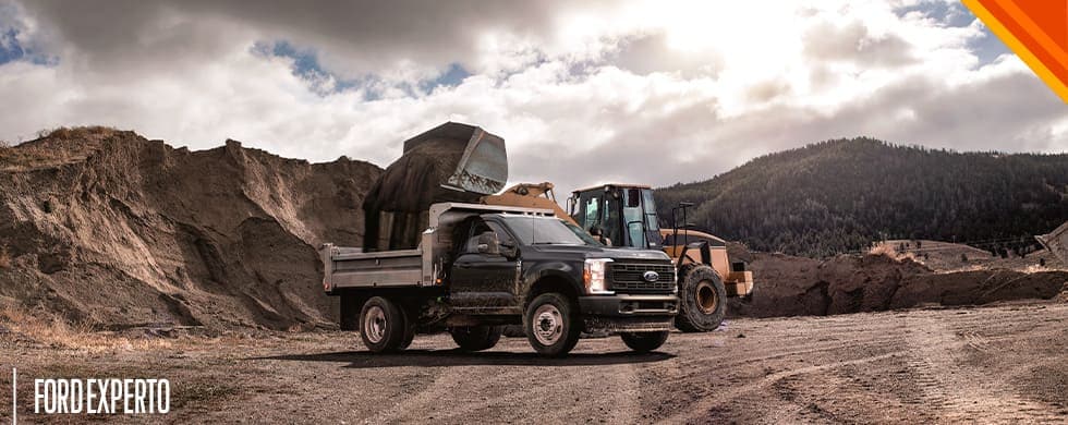 Ford Super Duty Chasis: Potencia y Durabilidad para llevar a cabo los trabajos más desafiantes