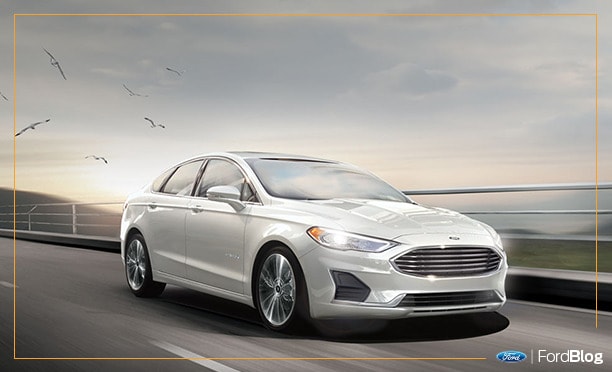 Ford Fusion Híbrido te ofrece hasta 25 kilómetros por litro