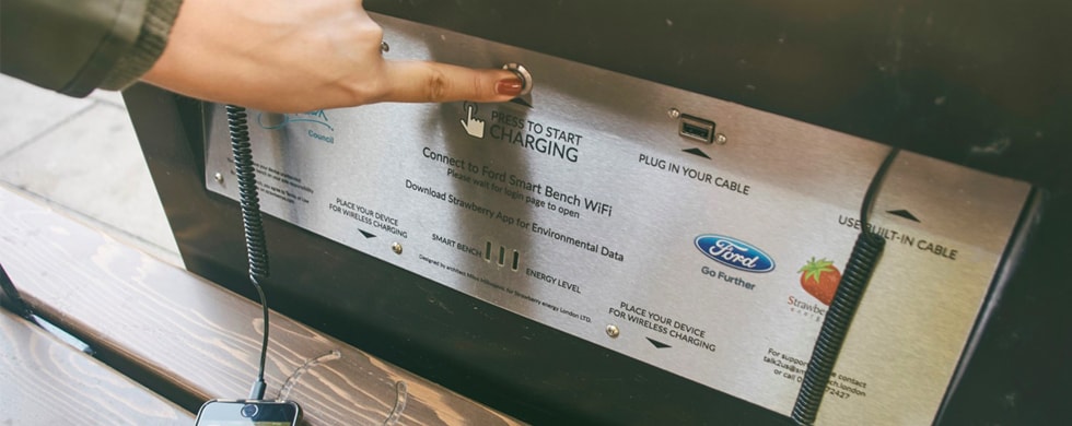 El detalle de las bancas inteligentes de Ford en Londres