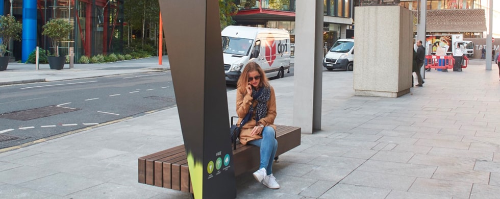 Ford ofrece WiFi gratis en bancas inteligentes de Londres