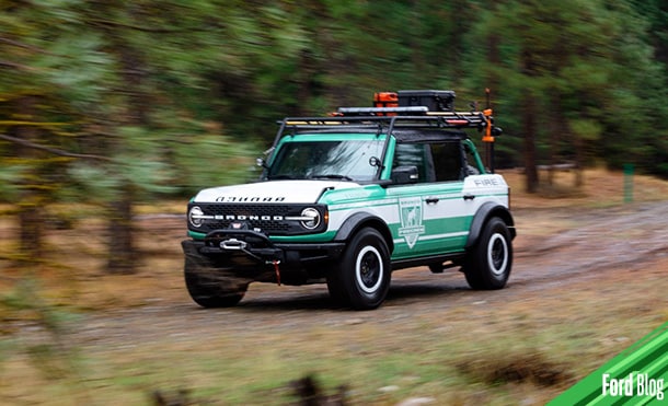 Camioneta Bronco Badlands, la todoterreno equipa herramienta contra incendios