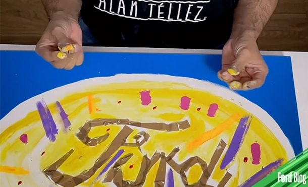 Para conmemorar el Día Mundial del Síndrome de Down, Ford colaboró con el artista Alan Téllez