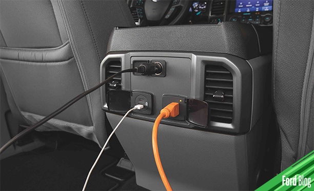 Descubre Ford Lobo Limited, Camioneta Pick Up con la que puedes inflar un colchón