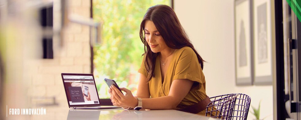 Súbete a cualquier vehículo sin salir de casa con Descubre tu Ford. Conócelo