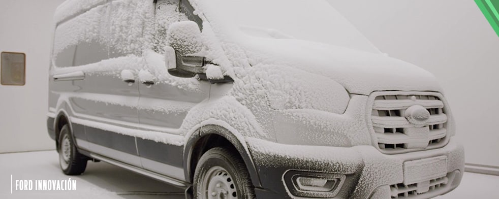 Descubre las asombrosas capacidades de Ford E-Transit, Van lista para jornadas de trabajo extremas