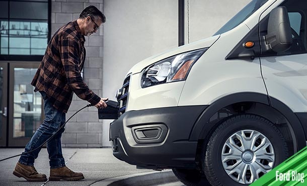 Ford Pro, el conjunto de servicios será dirigido por Ted Cannis y ofrecerá autos eléctricos