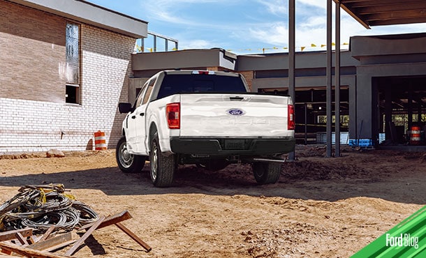 Camioneta Pickup Ford F150 equipada con Control de Balanceo de Remolque y Alerta de Colisión Frontal